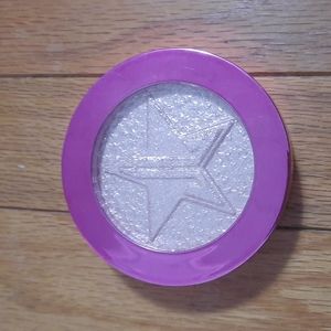 Jeffree Star highlighter